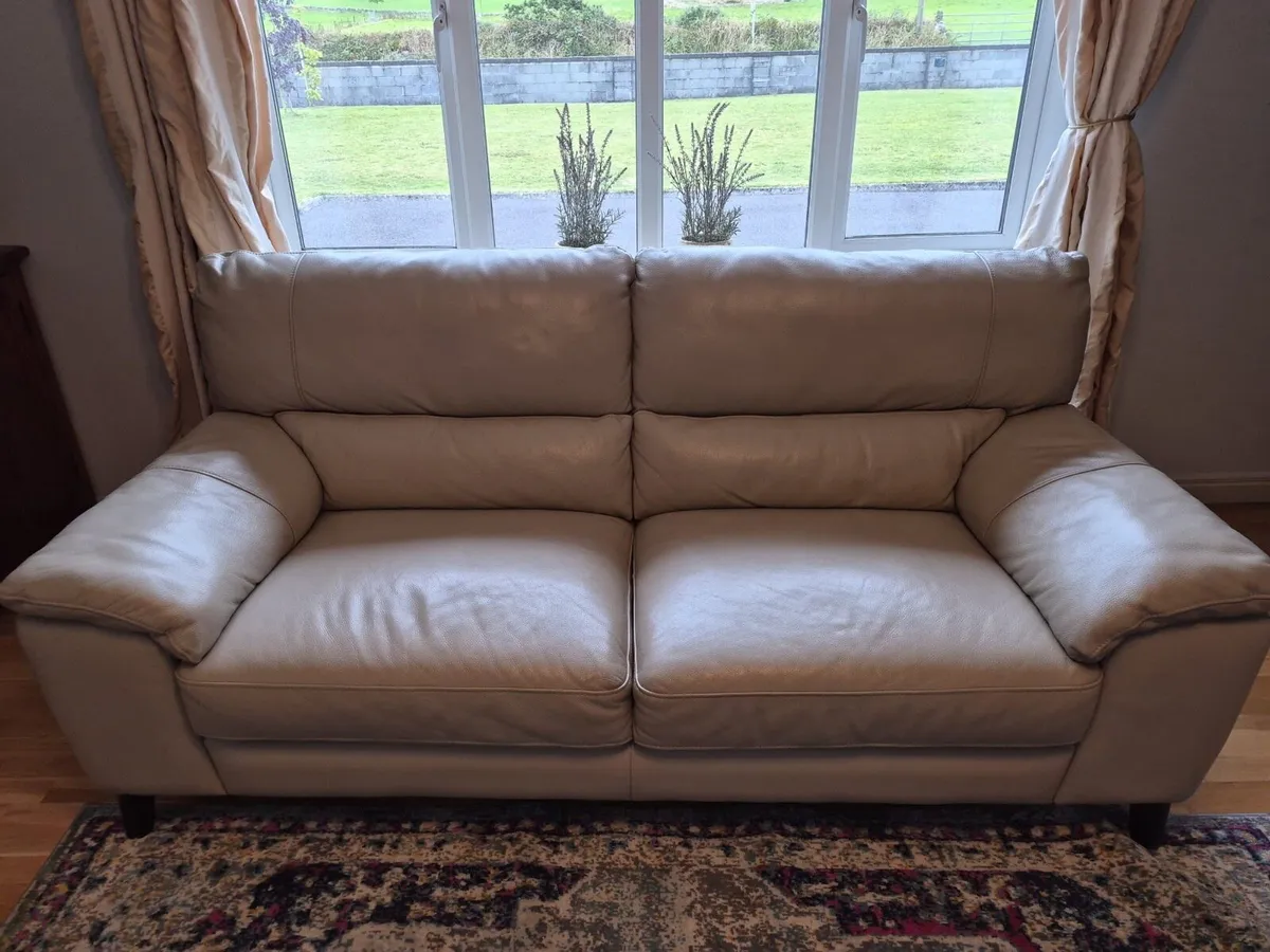 Quality Cream Leather 3 Seater Sofa - Image 1