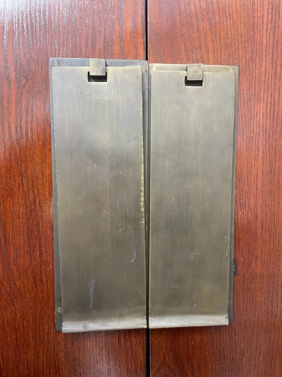 Solid Wood Double Wardrobe with Drawers- 2nd hand - Image 2
