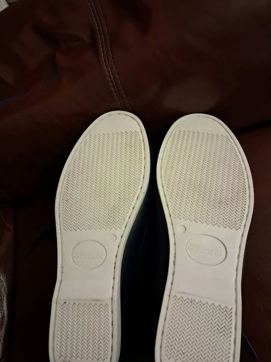 School Deck Shoes - Image 4