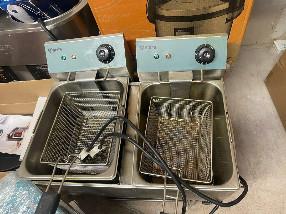 Twin Electric Fryer & King Edward Bake King Oven - Image 2