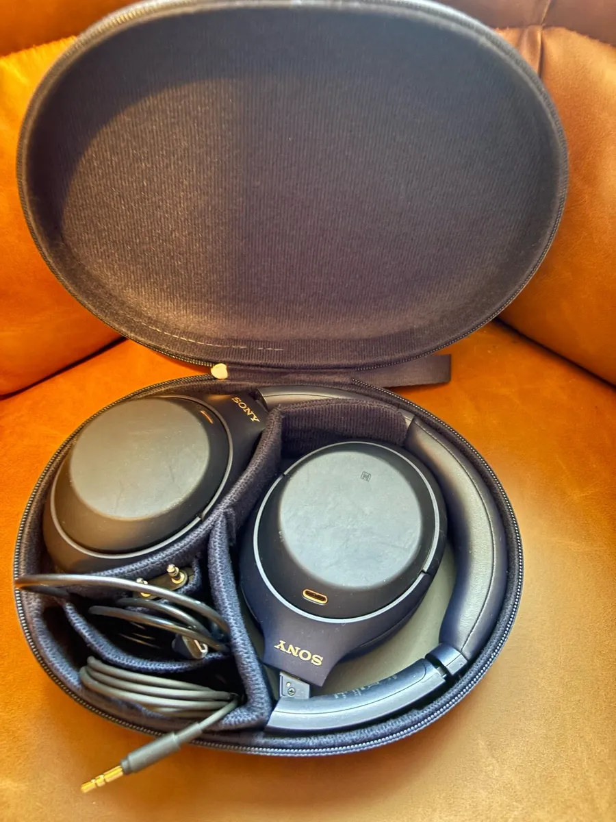 Sony WH-1000XM4 wireless headphones - Image 3