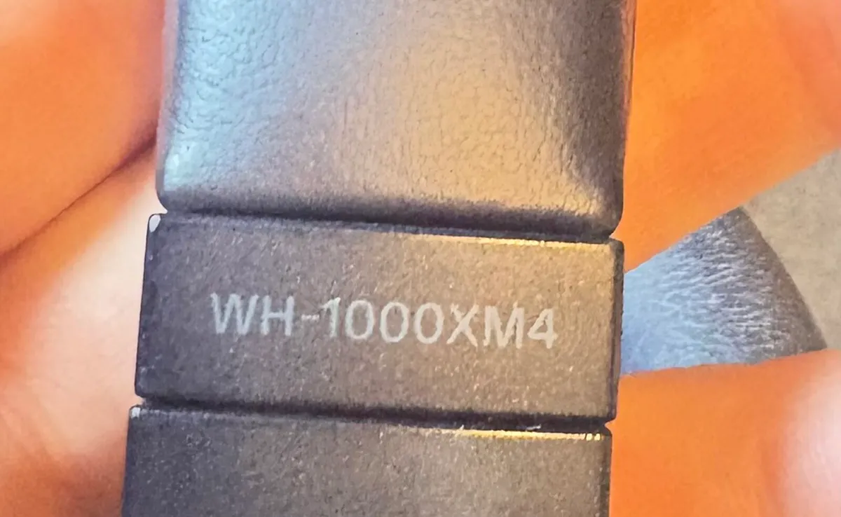 Sony WH-1000XM4 wireless headphones - Image 4