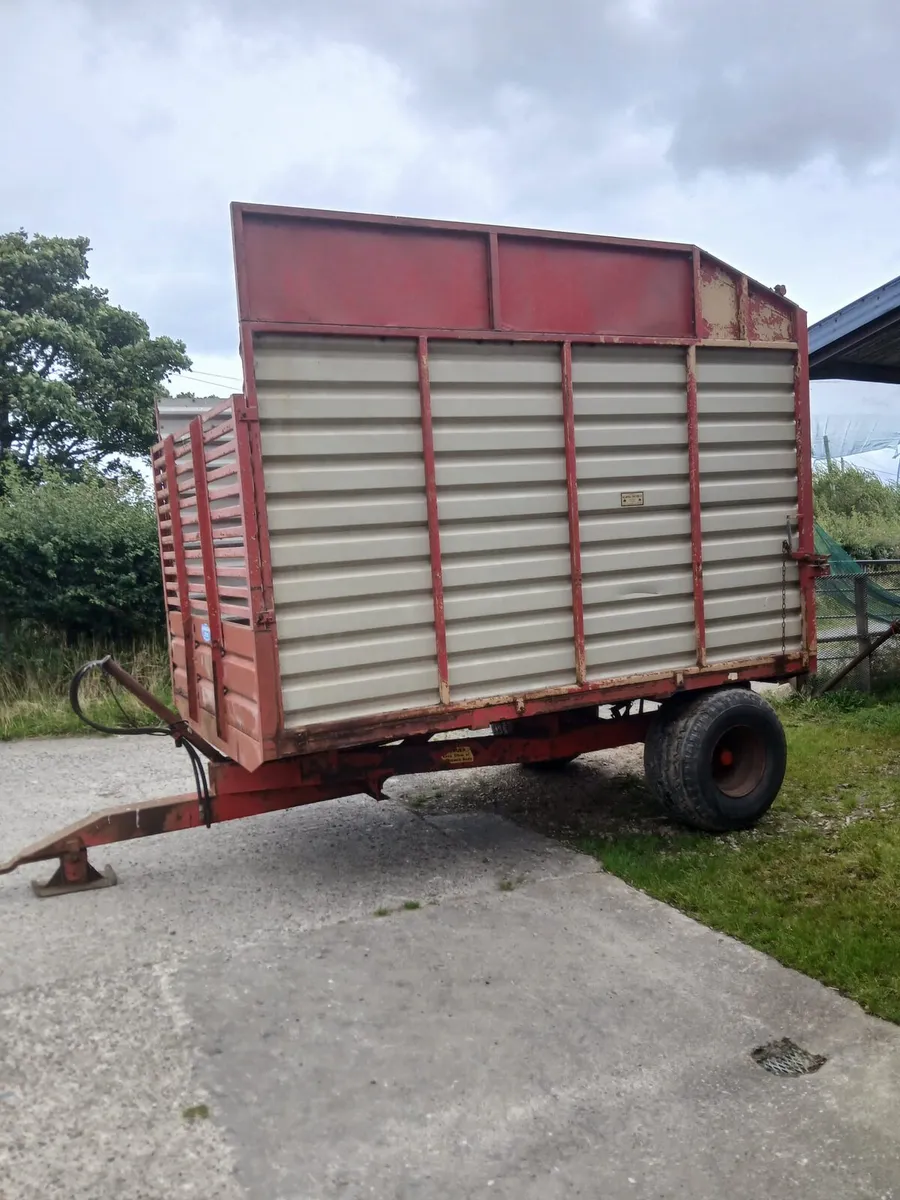 Johnston 11ftx7ft silage trailer - Image 1