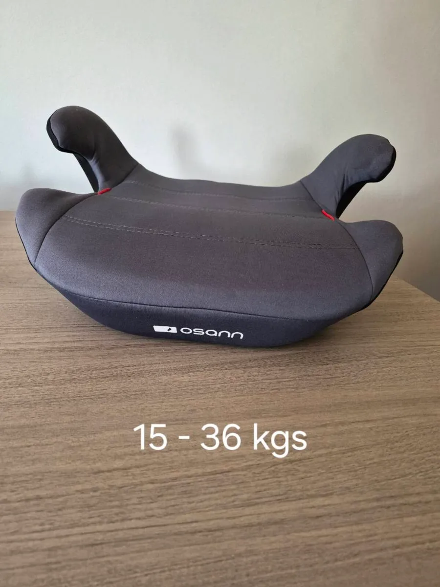 Booster seats - Image 1