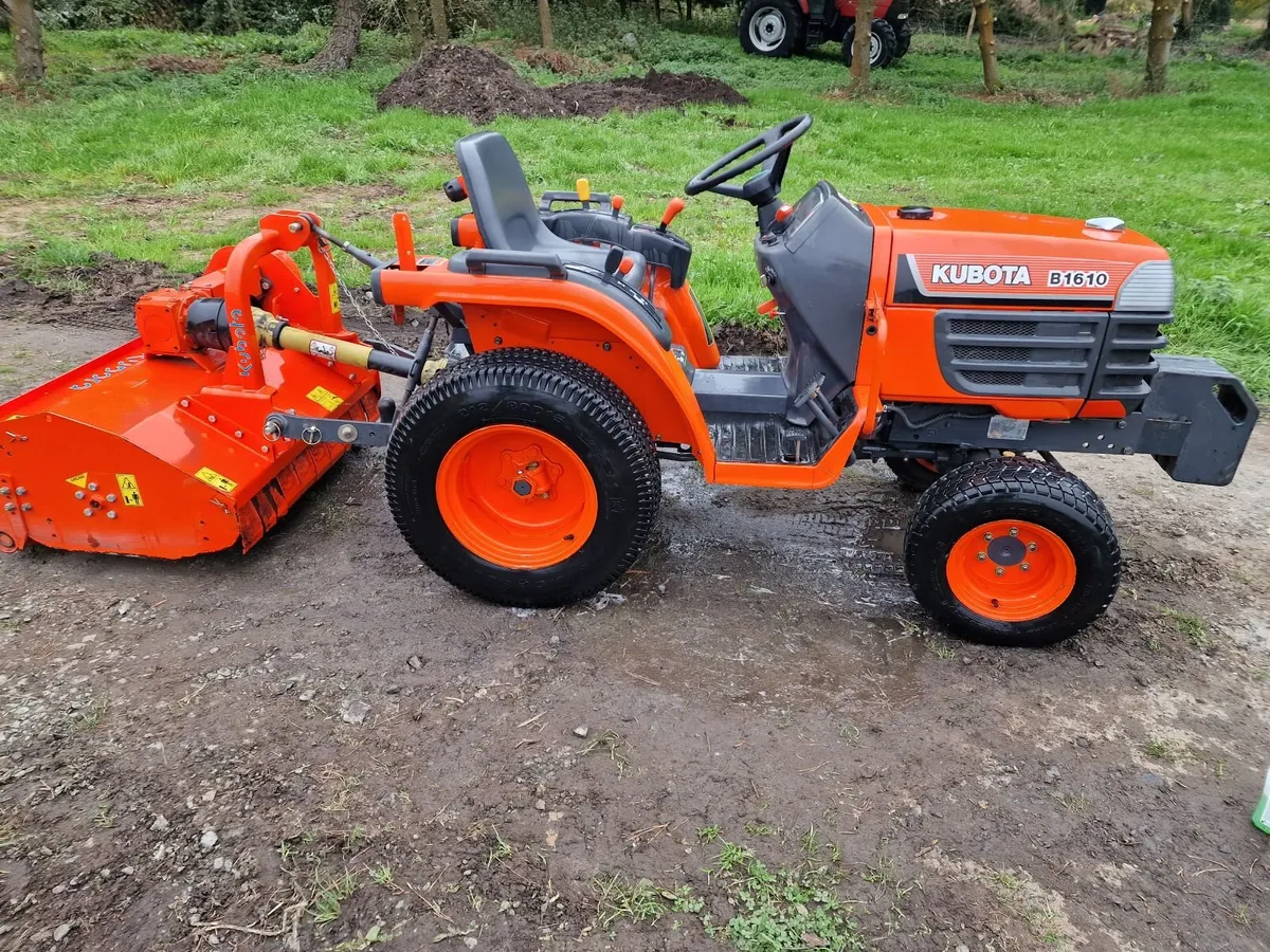 Kubota Compact Tractor with flail mower 200 hours - Image 1