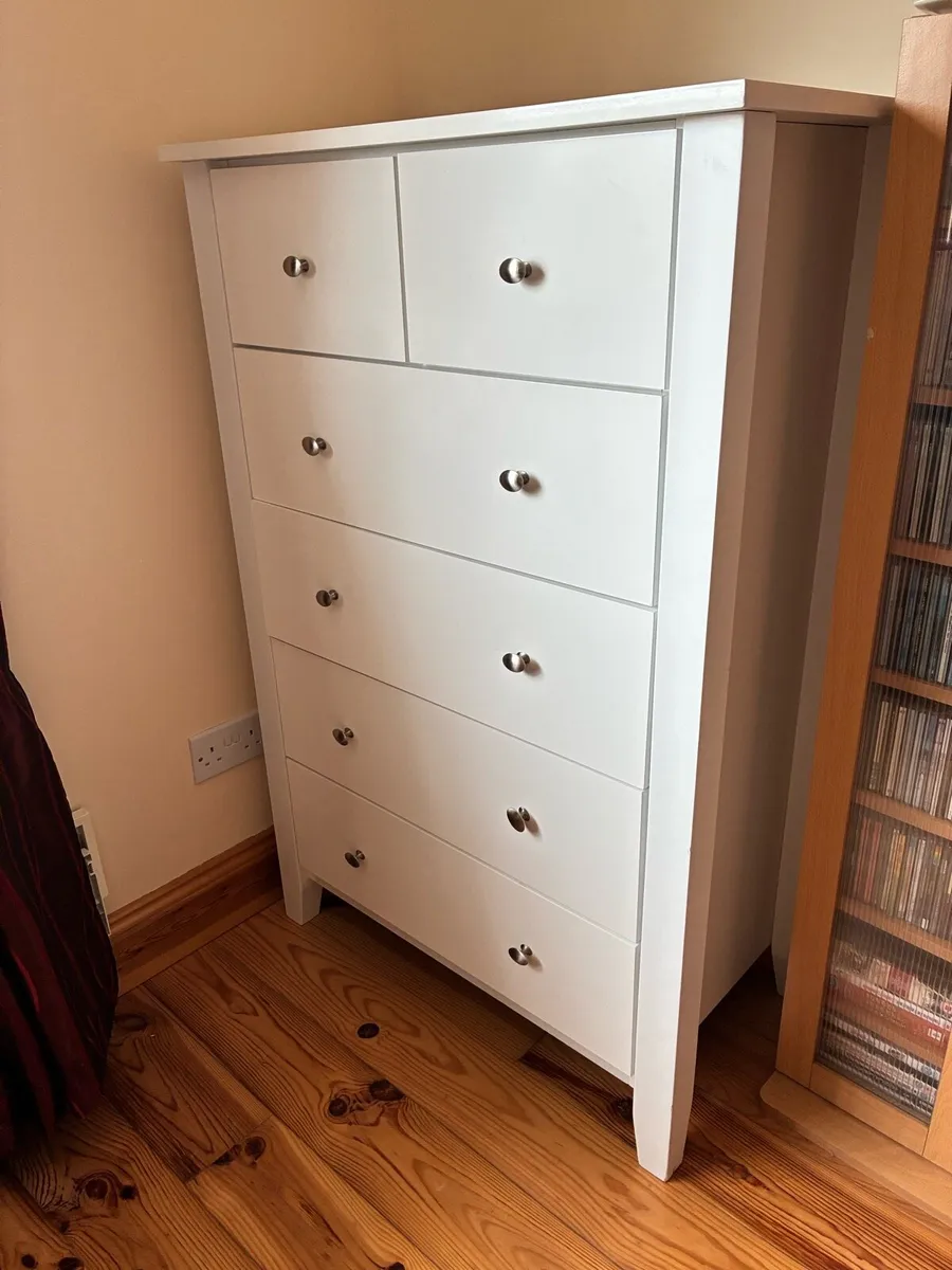 Large white chest of drawers - Image 2