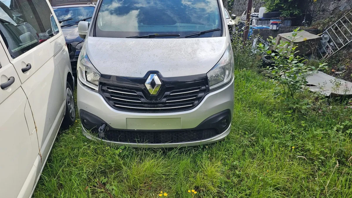renault traffic breaking 2015 - Image 1