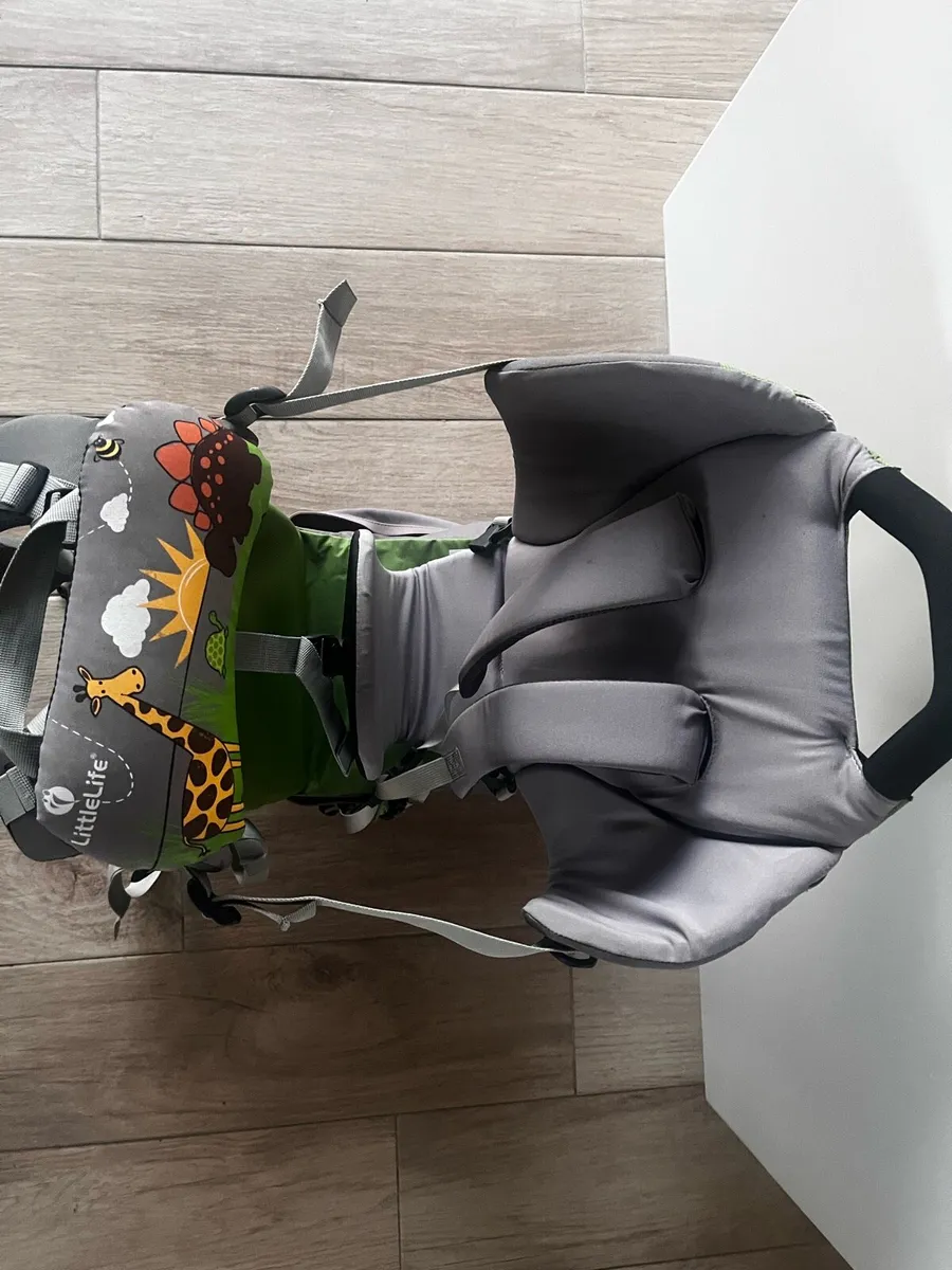 Child carrier- little life - Image 2