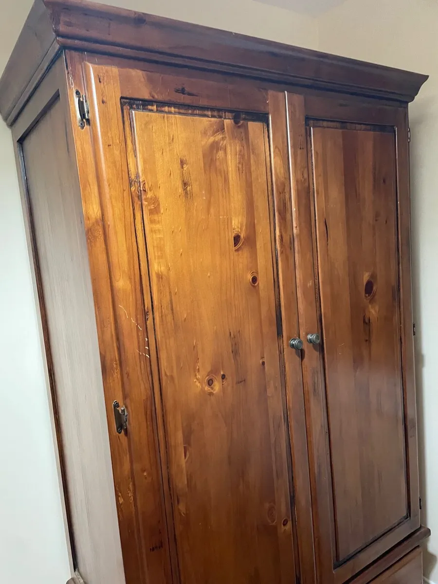 Wardrobe - Image 2