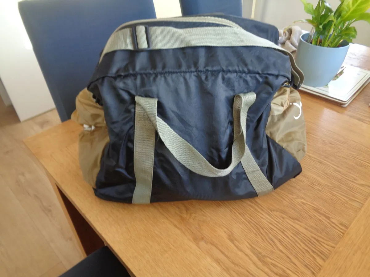Duffel/Travel Bag for Sale - Image 4