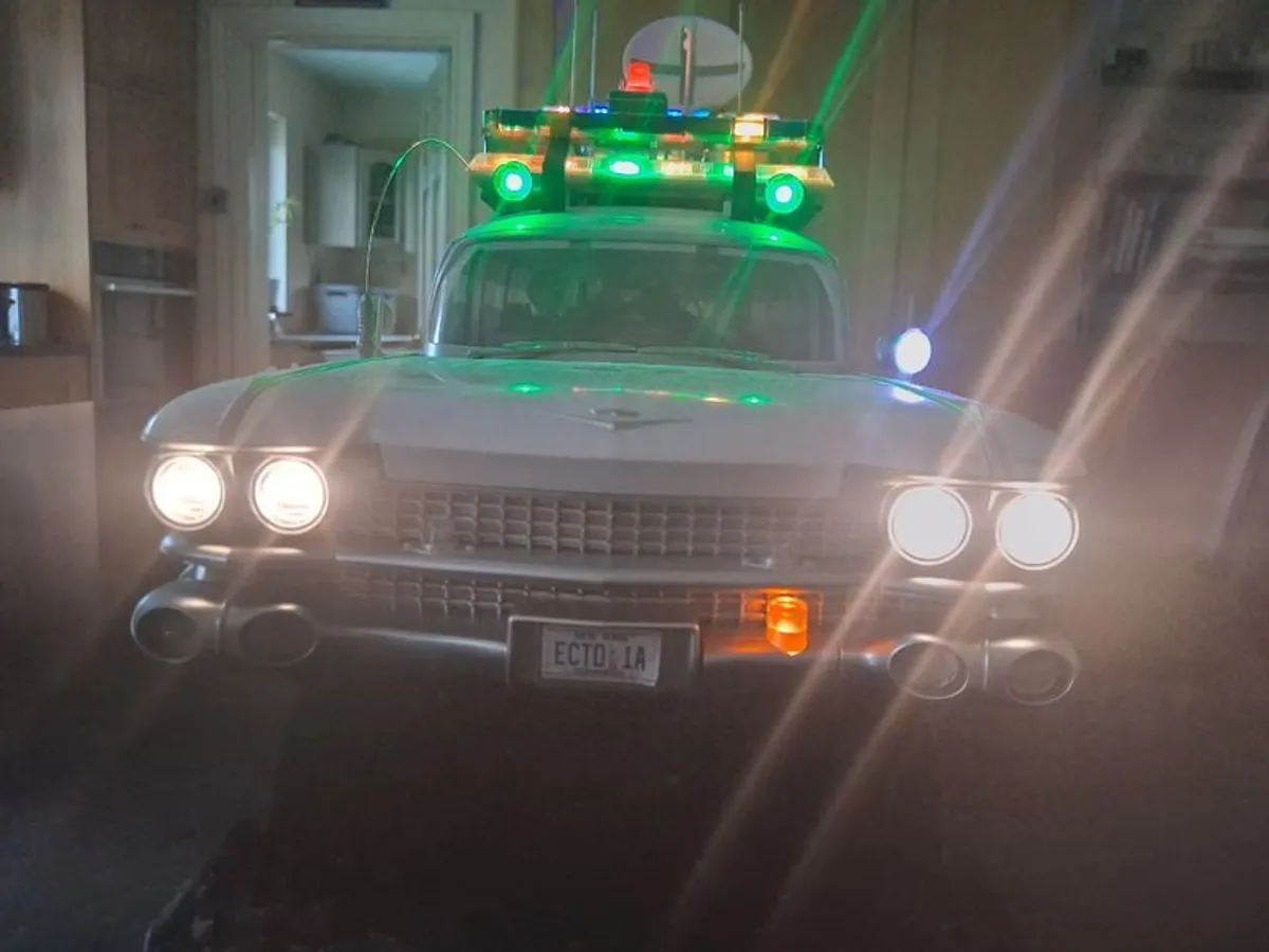 Hasbro Ecto 1/1a with working lights 1/12 scale - Image 2