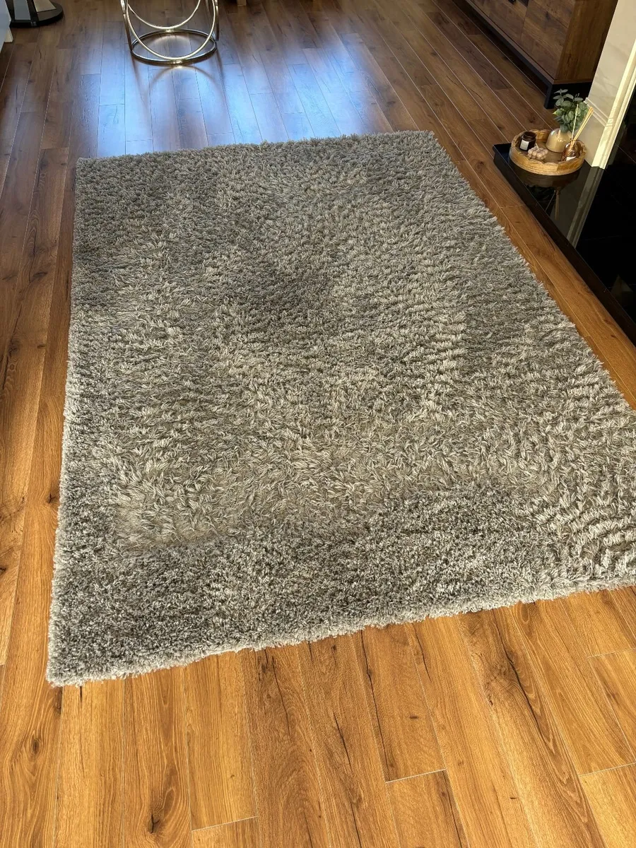 Rug - Image 1