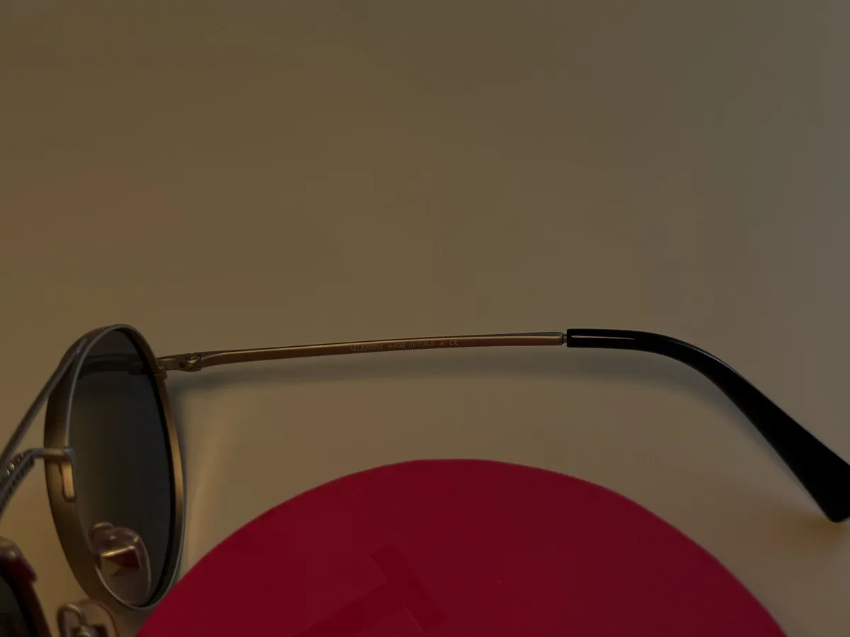Valentino sunglasses - Image 4