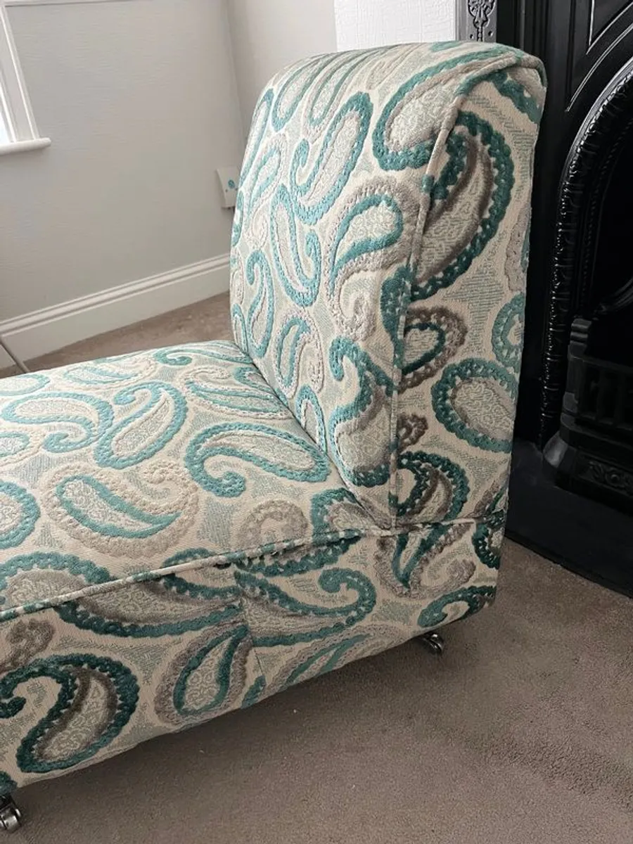 Slipper Chair - Image 3