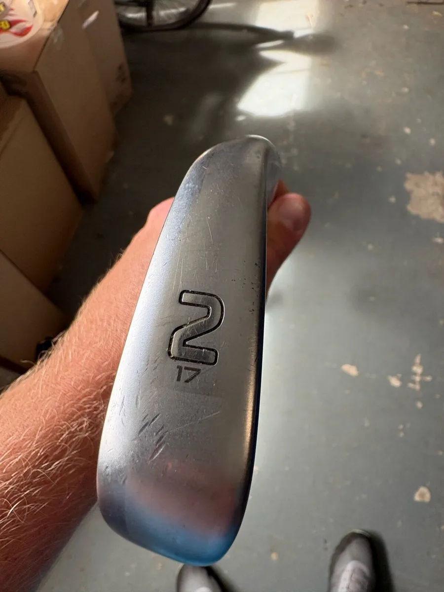 Left hand ping g410 2 iron - Image 3