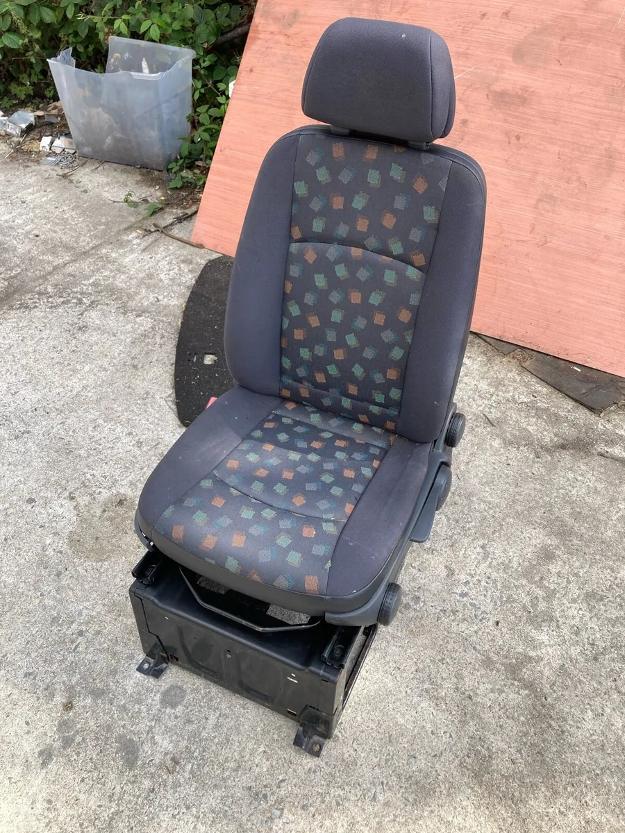 2003-2014 Mercedes-Benz Vito W639 seat - Image 3