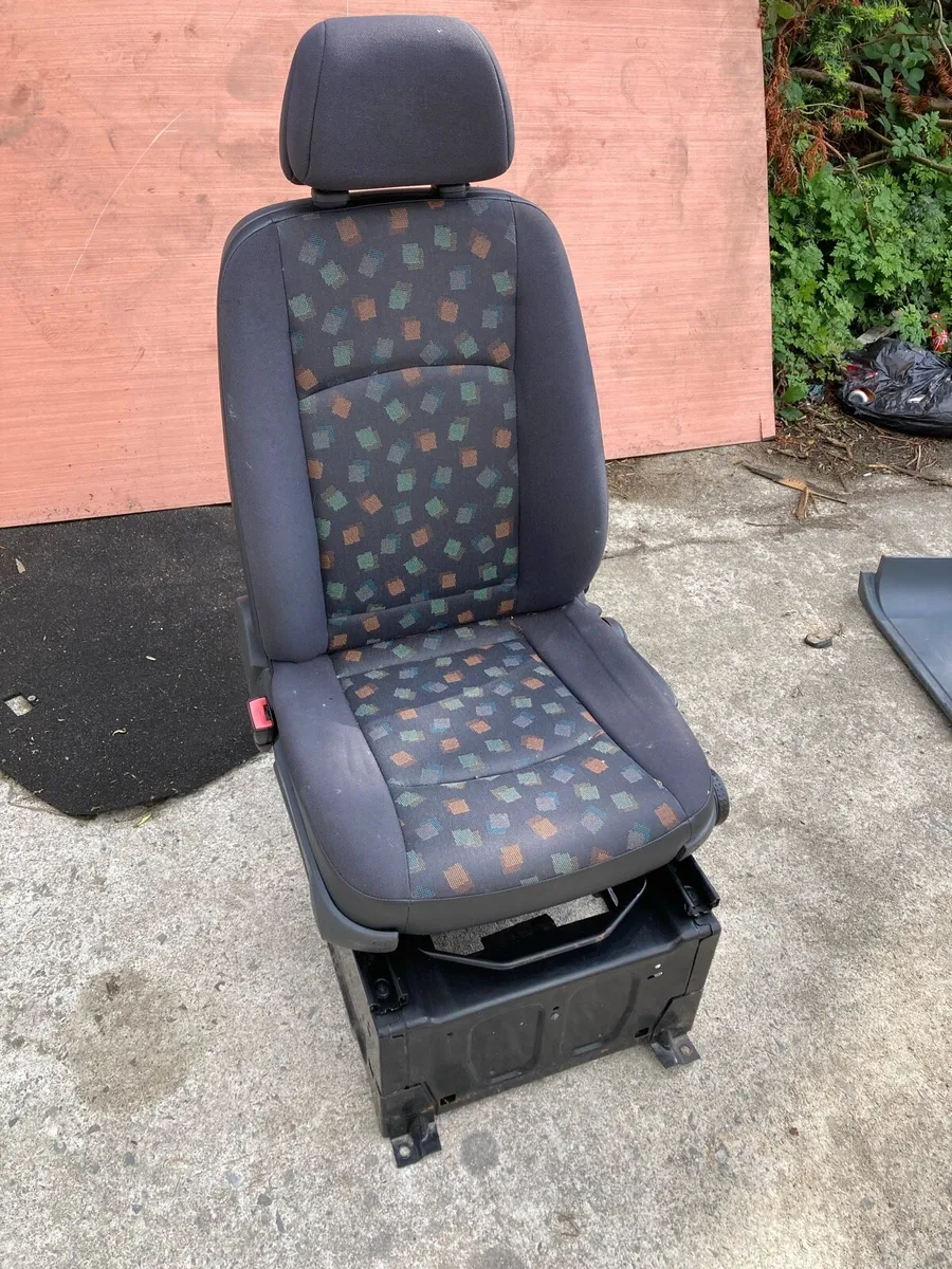 2003-2014 Mercedes-Benz Vito W639 seat - Image 2