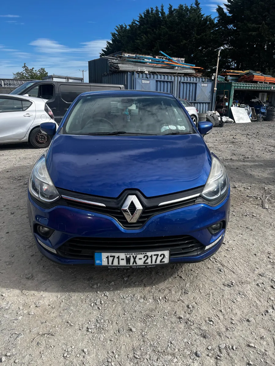 17 Clio 1.0 petrol - Image 1