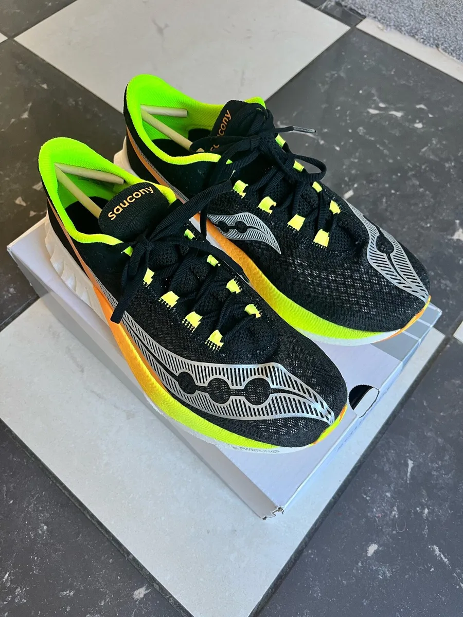 Saucony Endorphin Pro 4 Carbon plated runners - Image 2