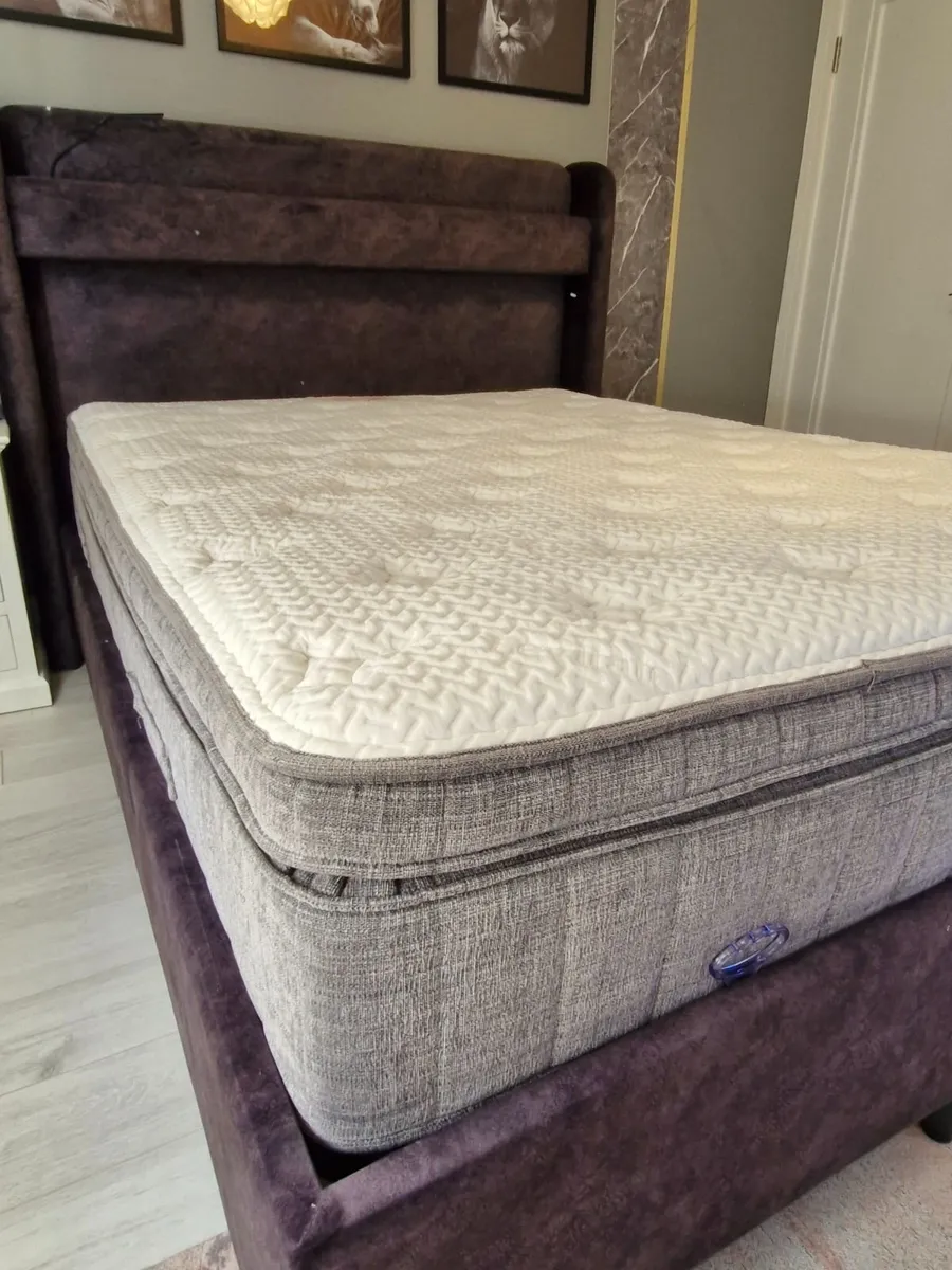 Lux Mattress Kaymed Gel 2500 King - Like New - Image 1