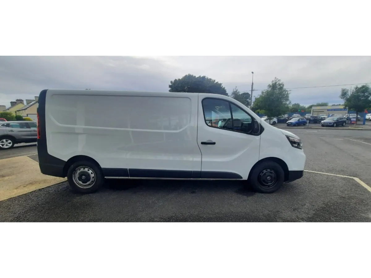Nissan Primastar L2H1 130 XE AIR CONDITIONING 4DR - Image 4
