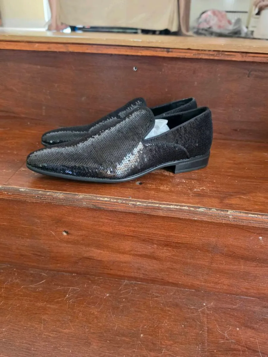 Shoes - Image 2
