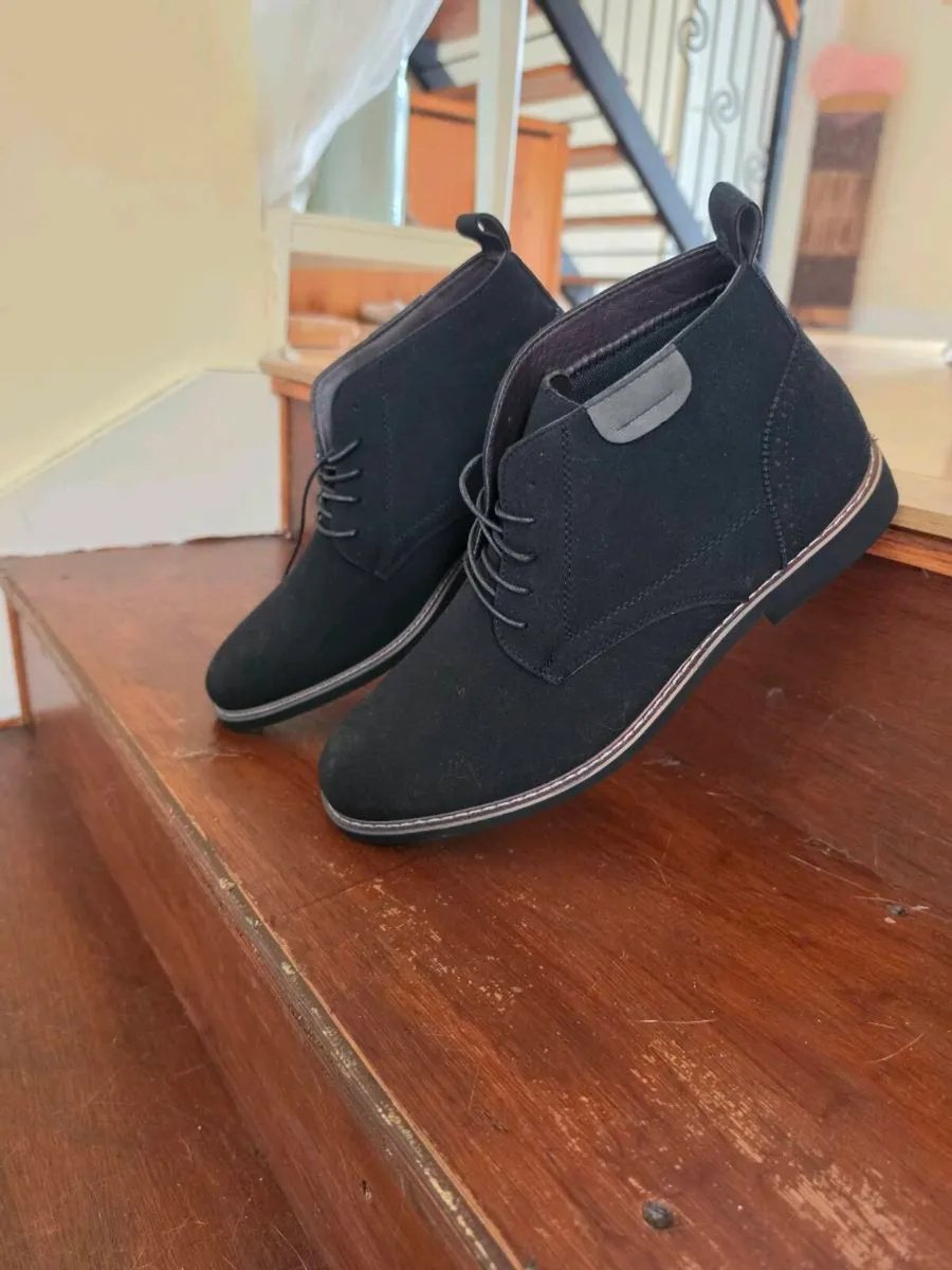 Boots - Image 1