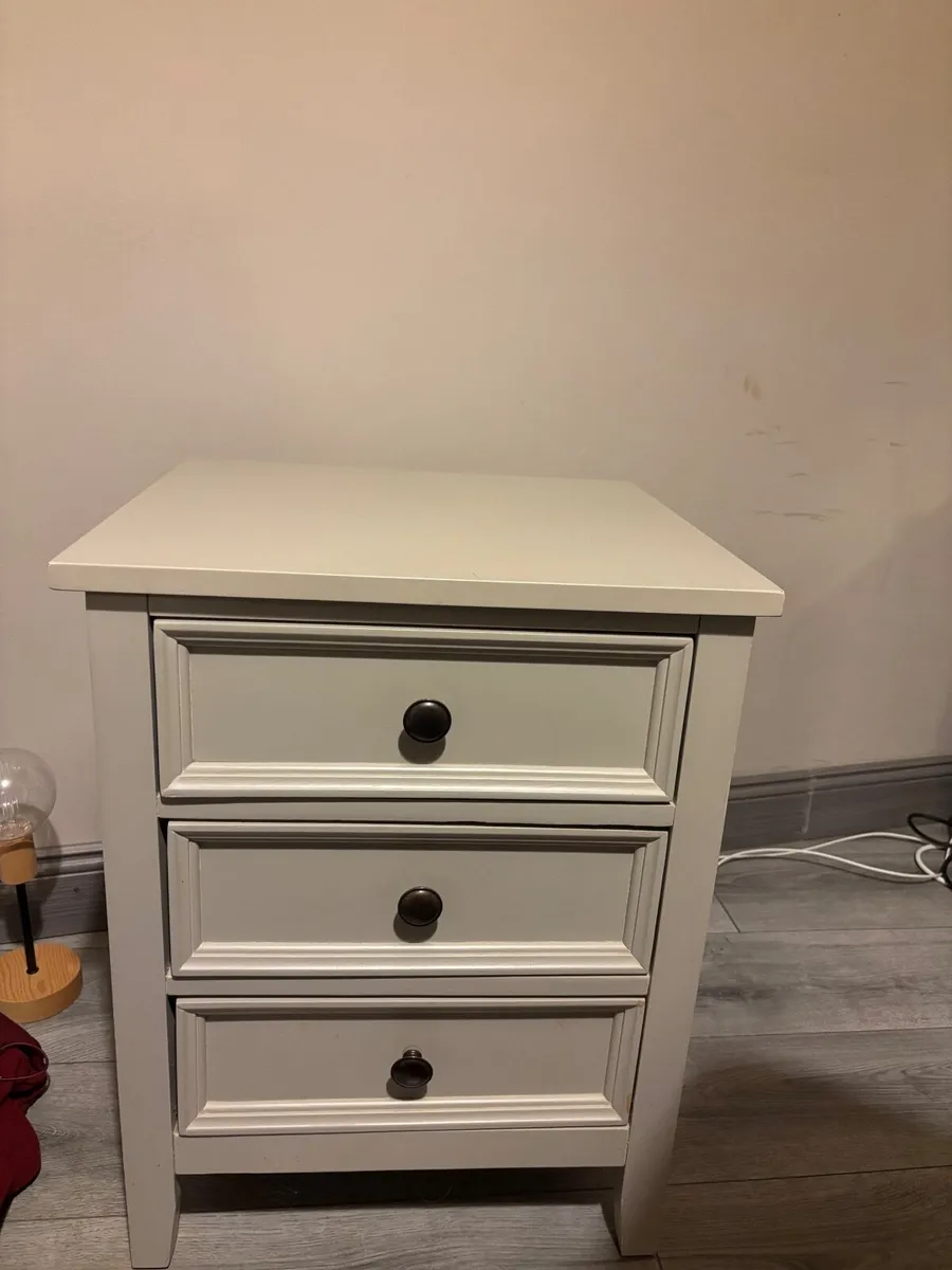 Bed side locker - Image 1