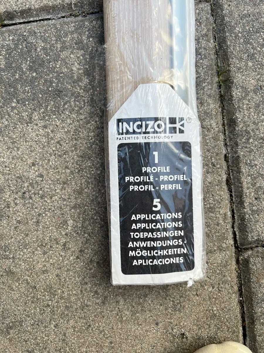 Quick-Step Incizo Profile QSINCP03555 - Valley Oak - Image 1