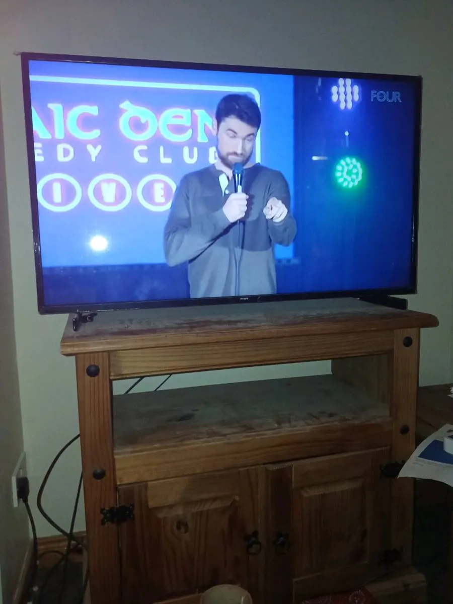 Philips tv 38 inch width ,24in lenght