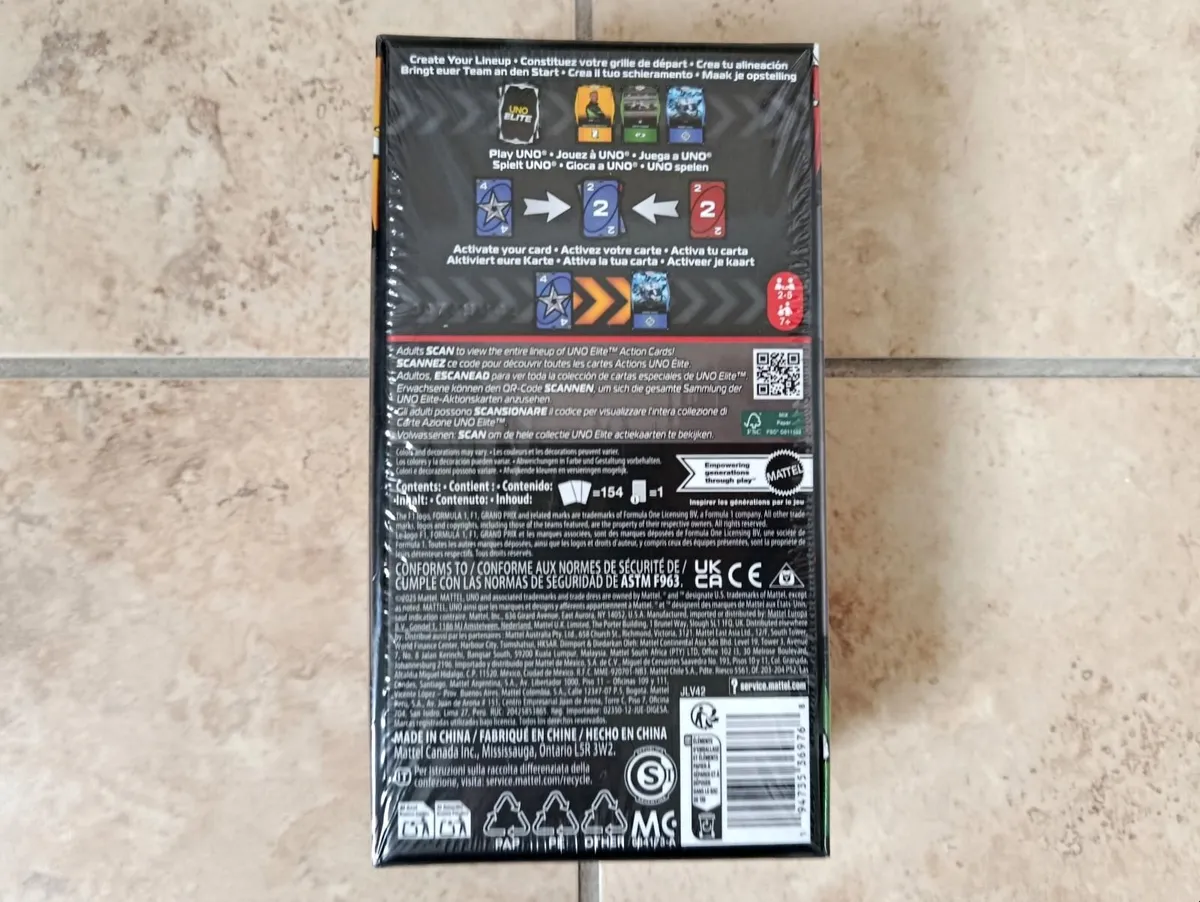 Mattel UNO Elite Formula 1 Starter Pack Card Game - Image 2