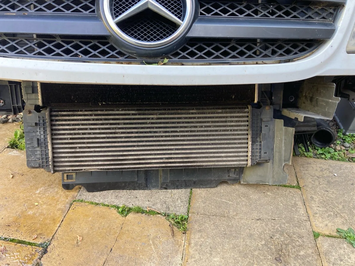 2006-2013 Mercedes-Benz Sprinter W906 - Image 3