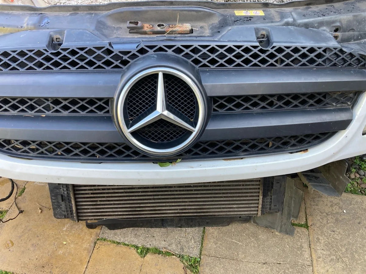 2006-2013 Mercedes-Benz Sprinter W906 - Image 2