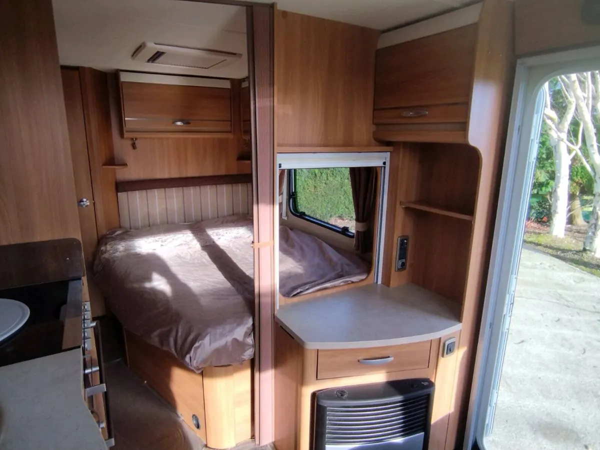 Swift 4 berth caravan - Image 2