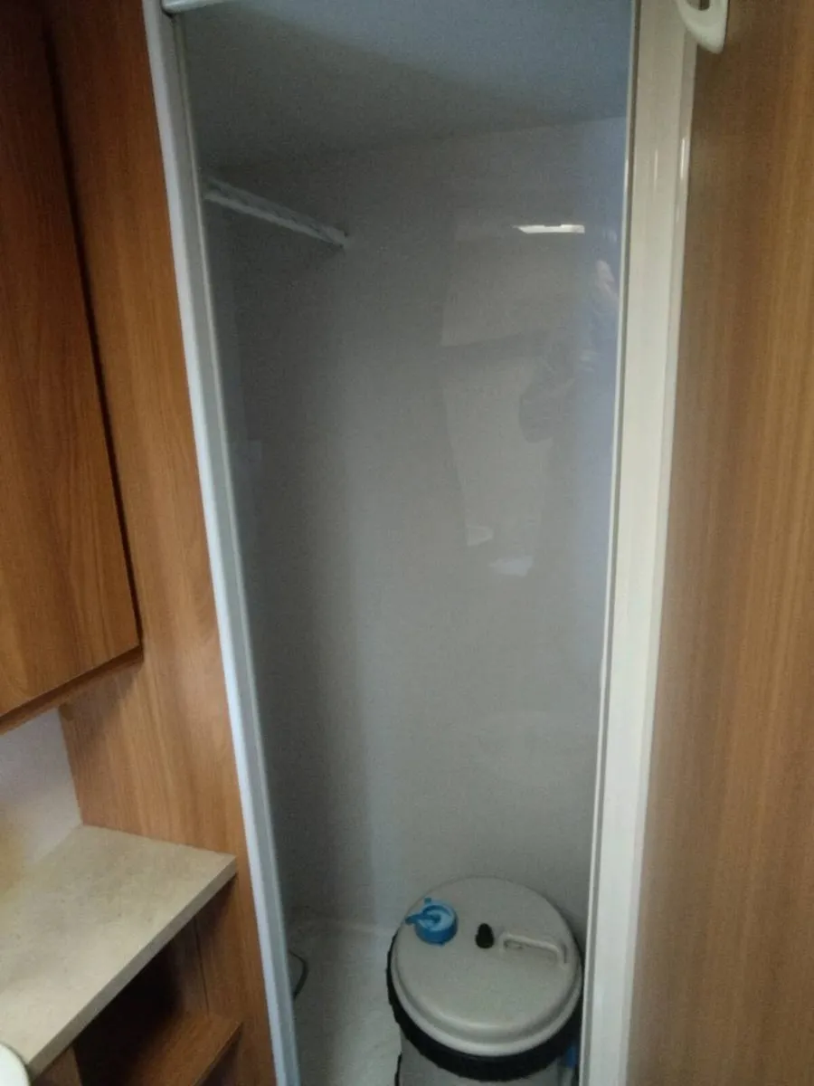 Swift 4 berth caravan - Image 4