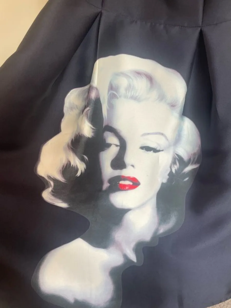 Dress with Marilyn Monroe motif - Image 2