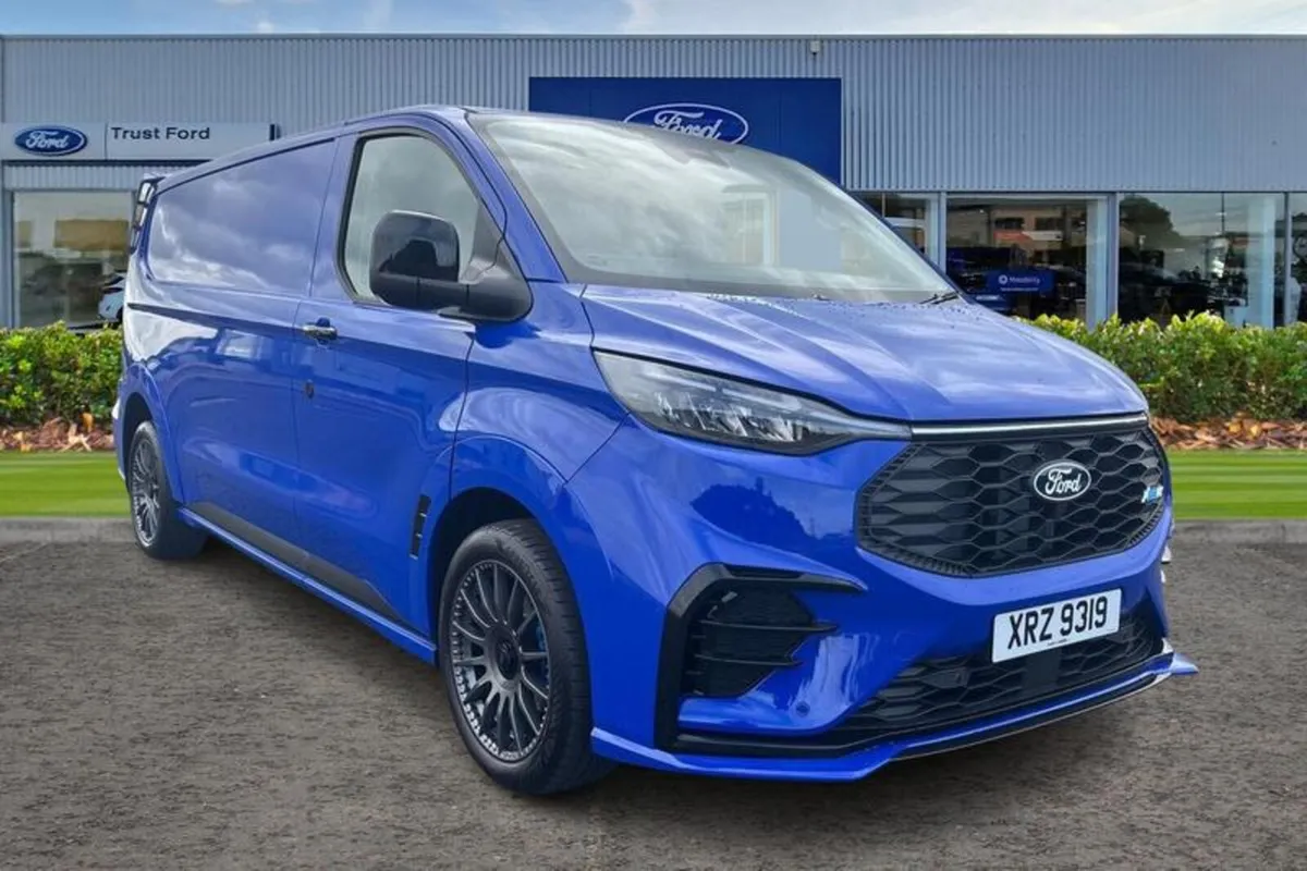 Ford Transit Custom 320 L2  FWD 2.0 EcoBlue 170ps - Image 1