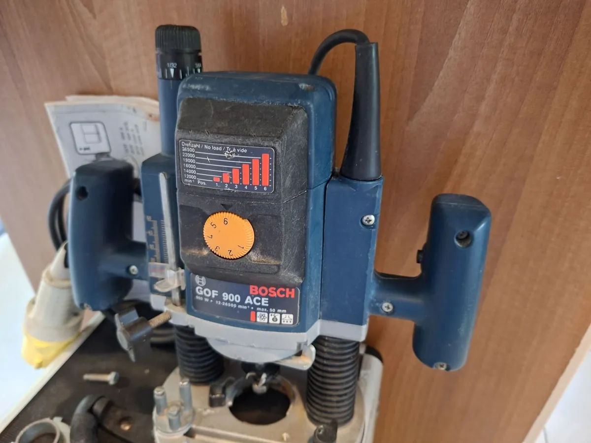 Bosch 900 ACE 6mm Router 110v - Image 3