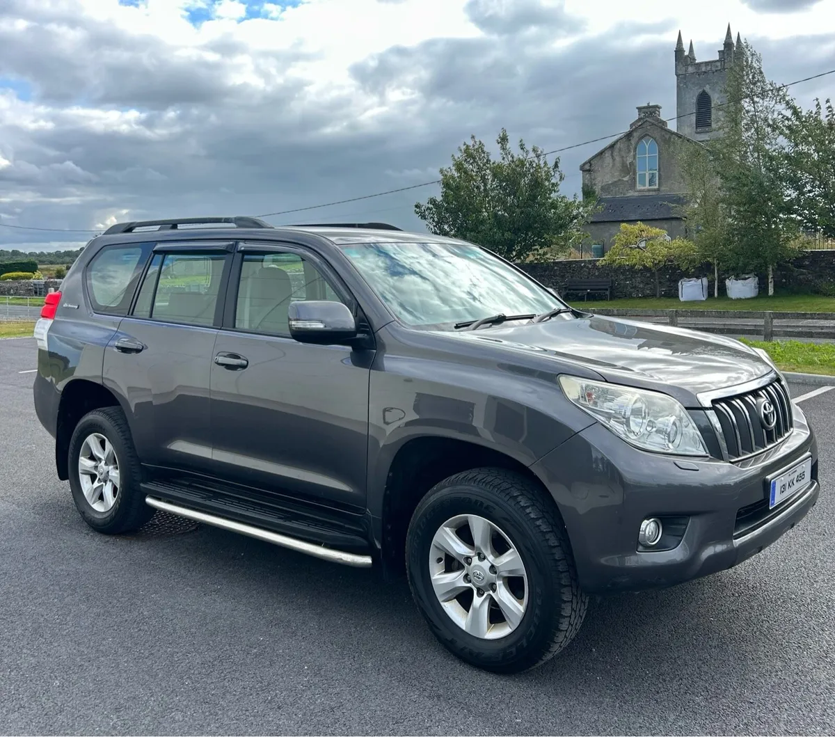 Toyota Landcruiser Crewcab - Image 1