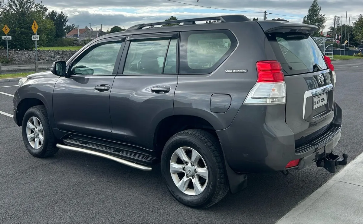 Toyota Landcruiser Crewcab - Image 1