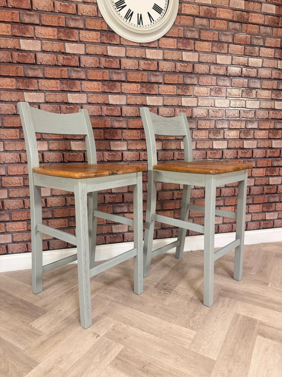 Bar stools - Image 1