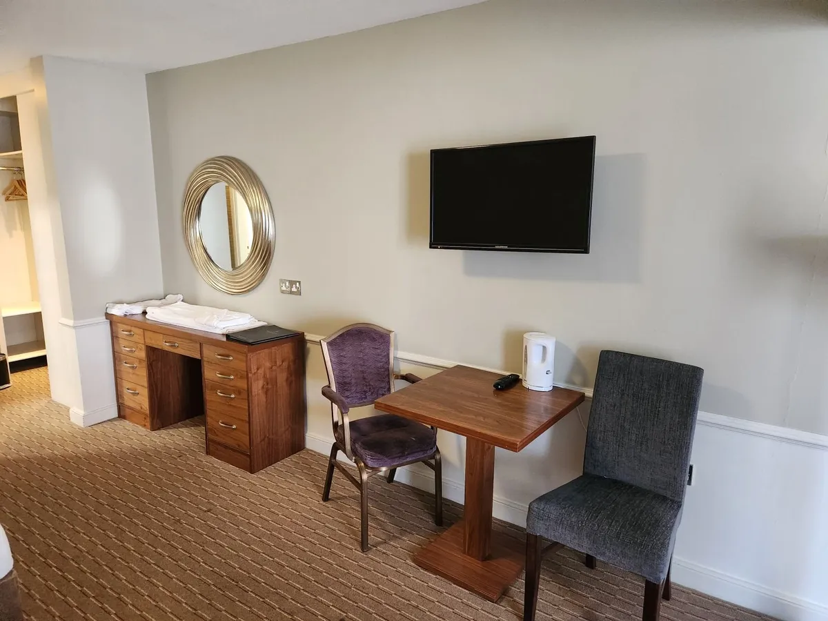 Desk - bedroom or home office  with FREE chair - Image 2