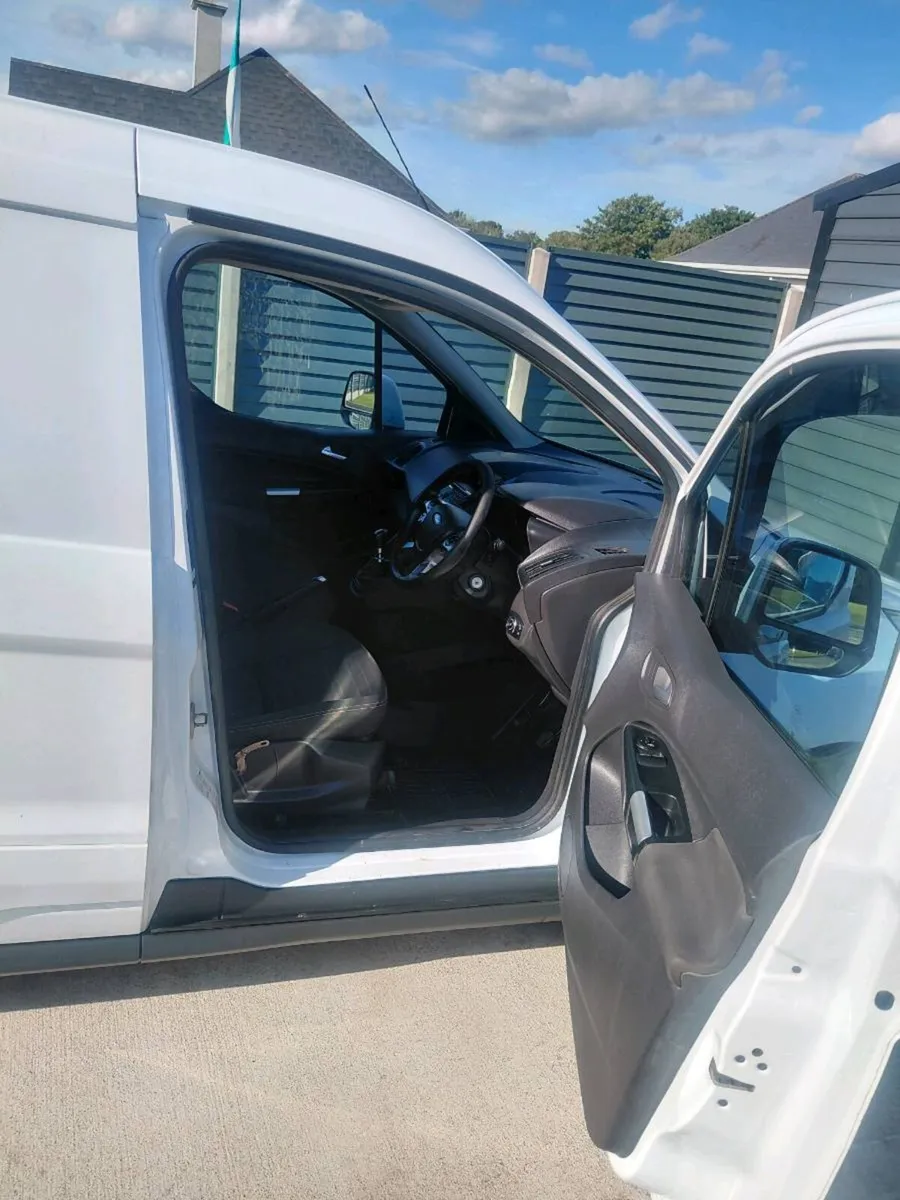 Ford transit connect - Image 4