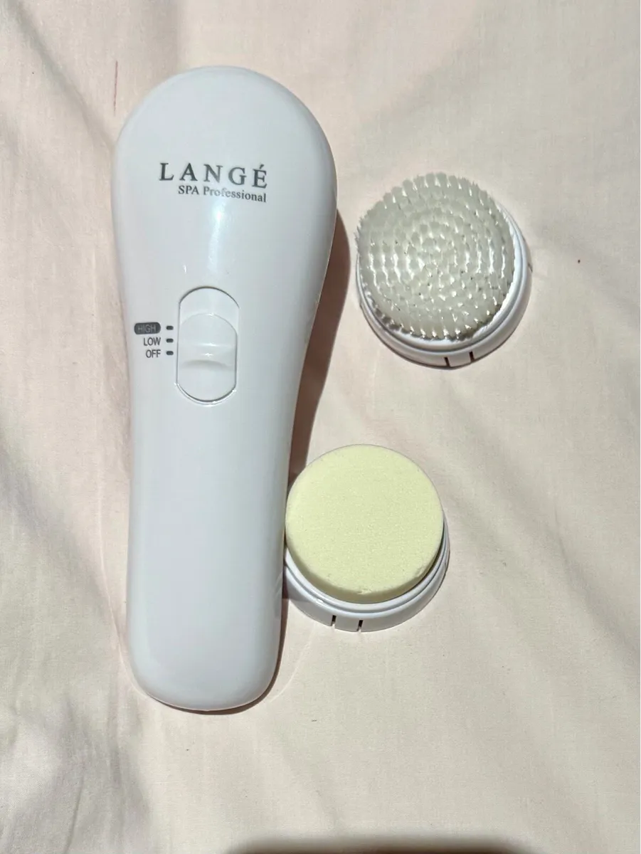 Exfoliating Facial Tools - Image 3