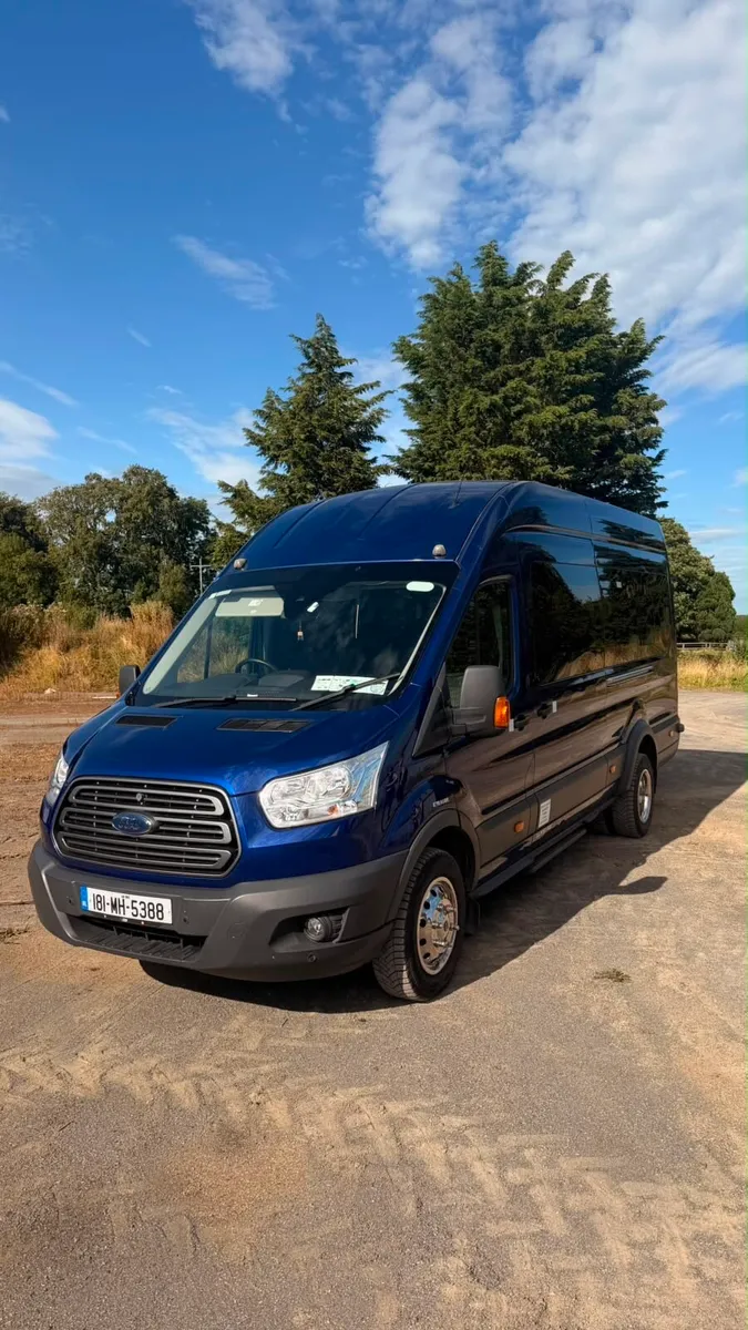 Ford transit bus - Image 1