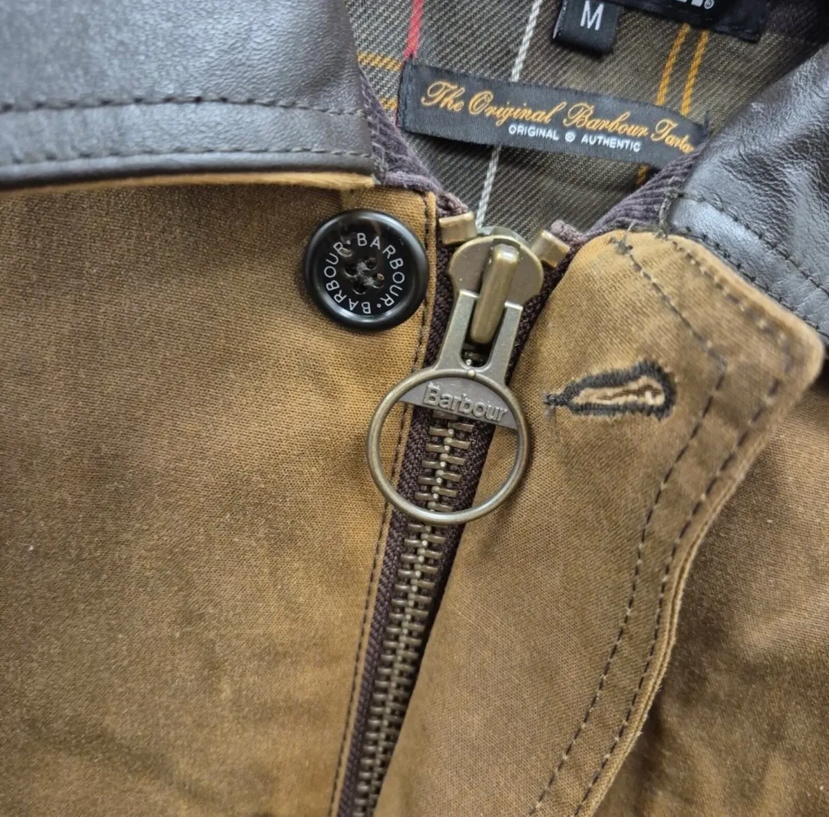 Barbour Field Spar Country Wax Jacket - Image 4