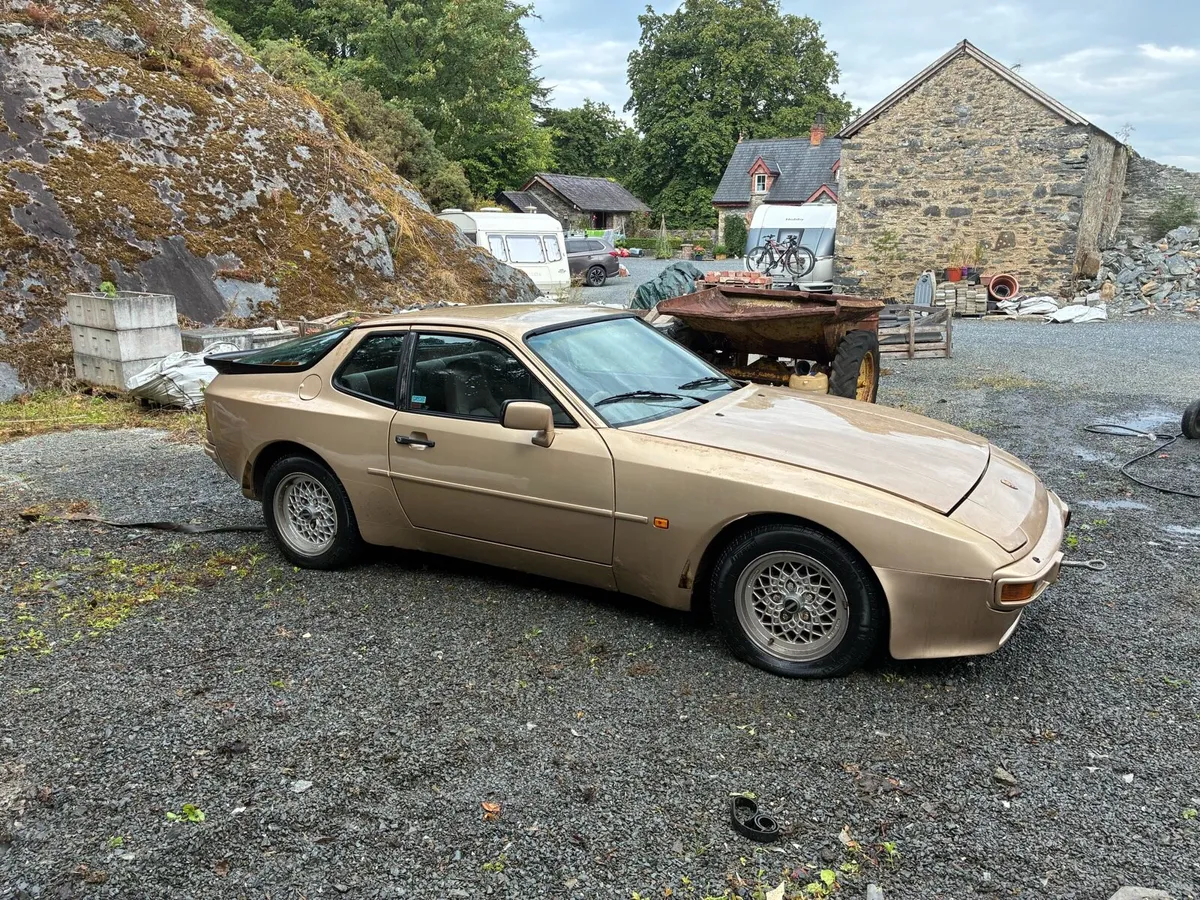 1985 Porsche 944 - Image 1