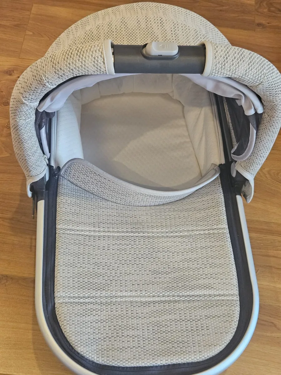 Baby essentials - Image 2