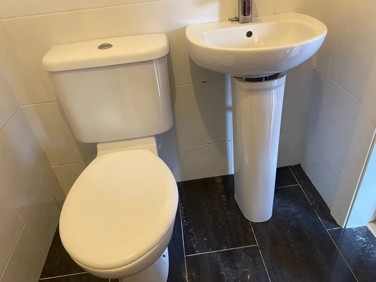 Toilet and sink - Image 2