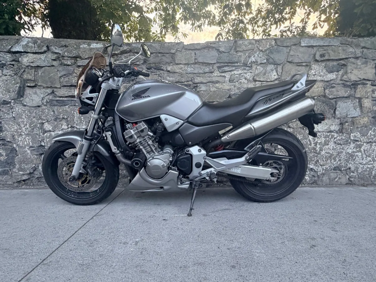 Honda Hornet 900 - Image 4
